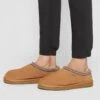 Ugg Tasman - Slippers - Chestnut 2 Ugg Tasman - Slippers - Chestnut -Trade INN 006ef2559ff845899fb5ea742027be7f