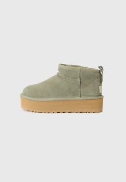 Ugg CLASSIC ULTRA MINI UNISEX - Classic Ankle Boots - Sand -Trade INN 0401716e16a64d0ba3267b699b01d47a 1