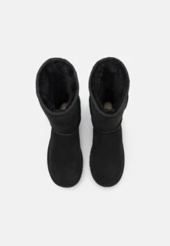 Ugg Classic Short - Winter Boots - Black -Trade INN 05c7cf6579334d4a835891995316901b