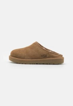 Ugg CLASSIC SLIP ON UNISEX - Slippers - Deep Ocean -Trade INN 05d8b9cc61194e7599ea620edb1f7c69 2