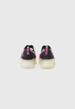 Ugg PRIDE UNISEX - Slip-ons - Black -Trade INN 0d393cae2a8a44ada1b147c122284013