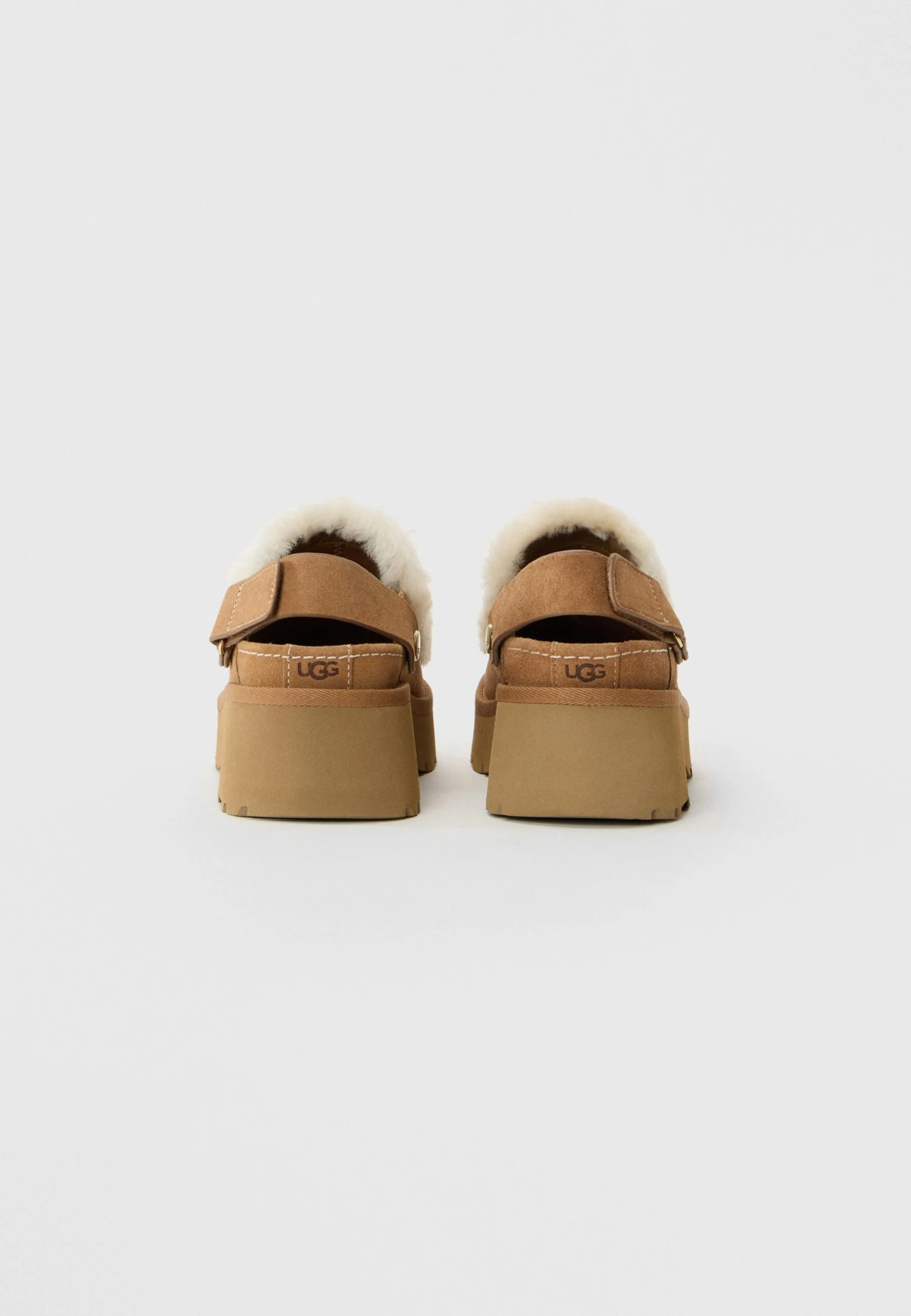 Ugg ESMEE - Clogs - Chestnut 7 Ugg ESMEE - Clogs - Chestnut - Image 5
