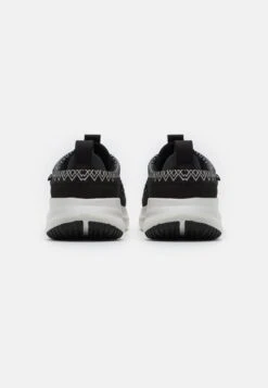 Ugg Ca78 Tasman - Trainers - Black/White -Trade INN 105b9b4d6cc0403f972a4f351d970ed4