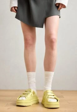 Ugg Mules - Sand -Trade INN 118187de87fb4253b1b04017c7b9c235