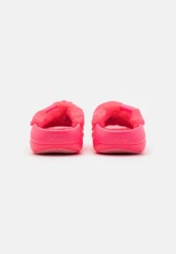 Ugg Foamo Slide - Slippers - Super Coral -Trade INN 1adc94b00ae24fbfb95df5a81c36d408