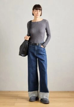 Ugg TAZZ II - Clogs - Obsidian 19 Ugg TAZZ II - Clogs - Obsidian -Trade INN 1bd073990af74c3facbc996be29bf02b