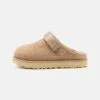 Ugg GOLDENSTAR - Slippers - Sand -Trade INN 1c34f06d99bb4dcc8e7c33e6c62de674