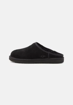 Ugg CLASSIC SLIP ON UNISEX - Slippers - Deep Ocean -Trade INN 1d3e6a45906842ce9d84899eb7216dc5 2