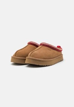 Ugg TAZZ UNISEX - Clogs - Chestnut -Trade INN 1e45b1fc8e0143d9a67e95e5556bb851