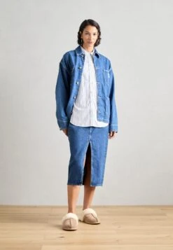 Ugg SCUFFETTE II - Slippers - Sand -Trade INN 21c5a8c4fce444fd914bbed3030f5591