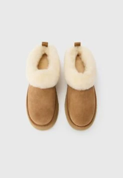 Ugg TAZZELLE - Winter Boots - Chestnut -Trade INN 26b96955e86f448ca468f5f7366ff3d5