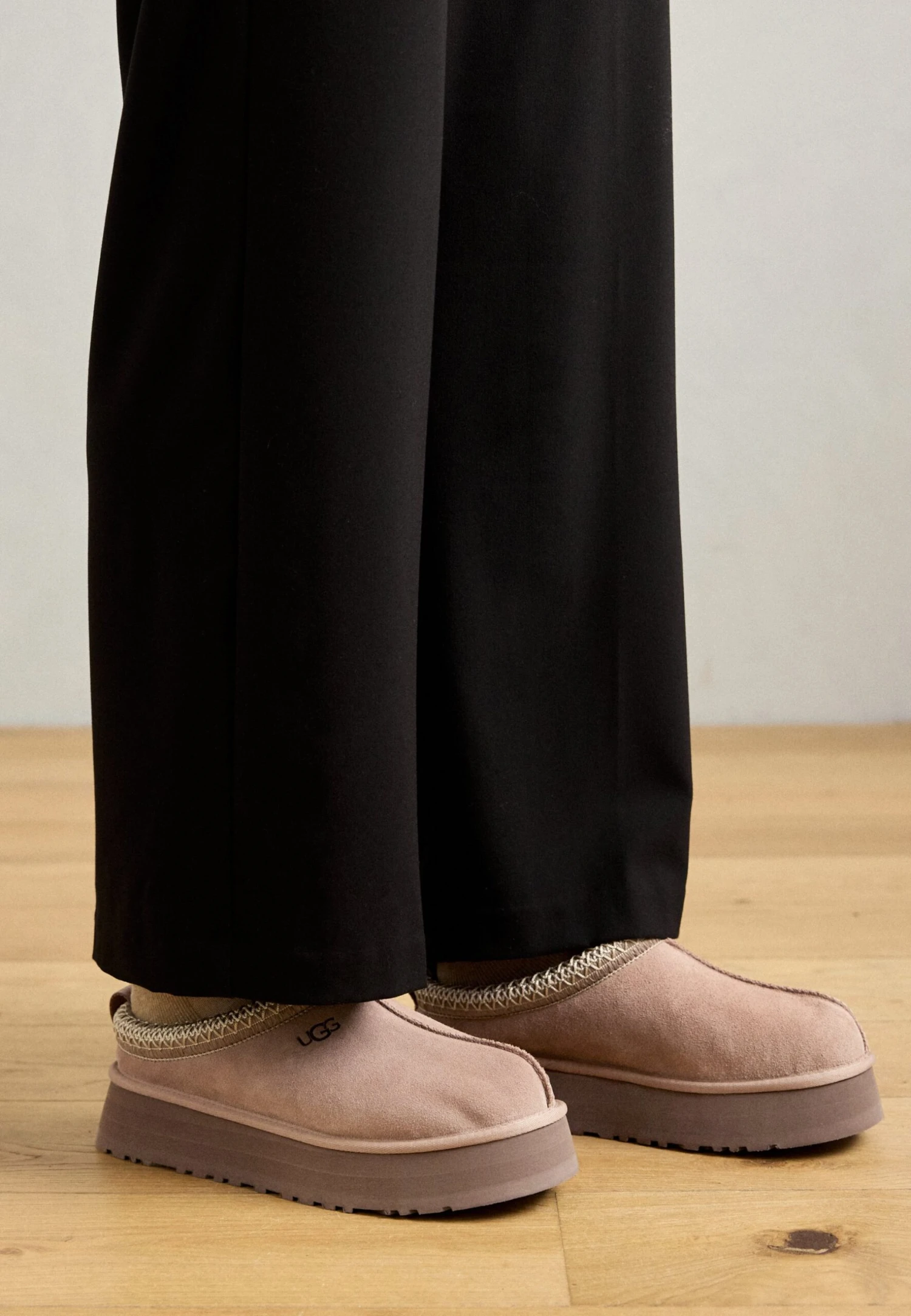 Ugg TAZZ II - Clogs - Muted Brass 11 Ugg TAZZ II - Clogs - Muted Brass - Image 9