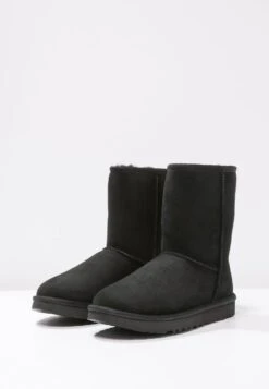 Ugg Classic Short - Classic Ankle Boots - Black -Trade INN 2e5abba17bb24af5b47280d083d48070