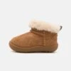 Ugg KINSEY UNISEX - Winter Boots - Chestnut -Trade INN 2f7f2809af7240fb8d9b196aace6ff61