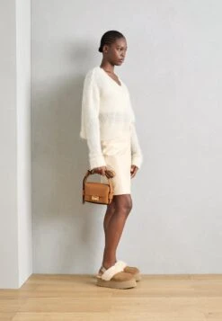 Ugg FUNKETTE - Heeled Mules - Chestnut -Trade INN 30903615fd40433c8158969f0785b7b0