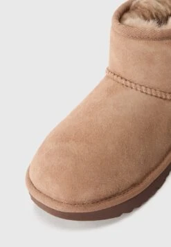 Ugg CLASSIC MINI II UNISEX - Classic Ankle Boots - Rocky Oak -Trade INN 326a8e4a517e4671aaf439697ebd702d