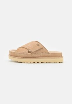 Ugg GoldenstarCross Slide - Mules - Driftwood -Trade INN 3495b1a2d5d848be89ec28d2176a2a37