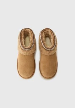 Ugg CLASSIC ULTRA MINI UNISEX - Winter Boots - Chestnut 11 Ugg CLASSIC ULTRA MINI UNISEX - Winter Boots - Chestnut -Trade INN 42938453708d45ca9e34d79a06c510d6