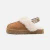 Ugg FUNKETTE UNISEX - Clogs - Chestnut