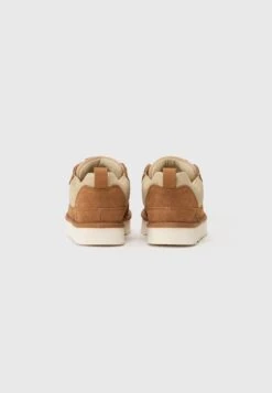 Ugg LOWMEL - Skate Shoes - Chestnut/bright Melon -Trade INN 474239be747b468891a8ed2e662b77f1