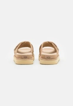 Ugg GoldenstarCross Slide - Mules - Driftwood -Trade INN 4d91e98617be4e239071a037a5288b46