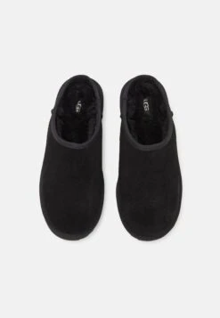 Ugg CLASSIC SLIP ON UNISEX - Slippers - Black -Trade INN 50ca9bd844874e93aedf1d351f5114ca
