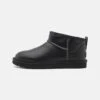 Ugg CLASSIC ULTRA MINI - Classic Ankle Boots - Black -Trade INN 537a51fb17f145a5be2a24206a9133ac 1