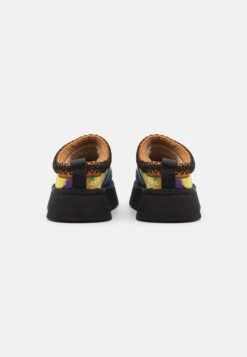 Ugg Tazz- Slip-Ons - Pride -Trade INN 54349894e6b24f7daa81cee6829eadd9