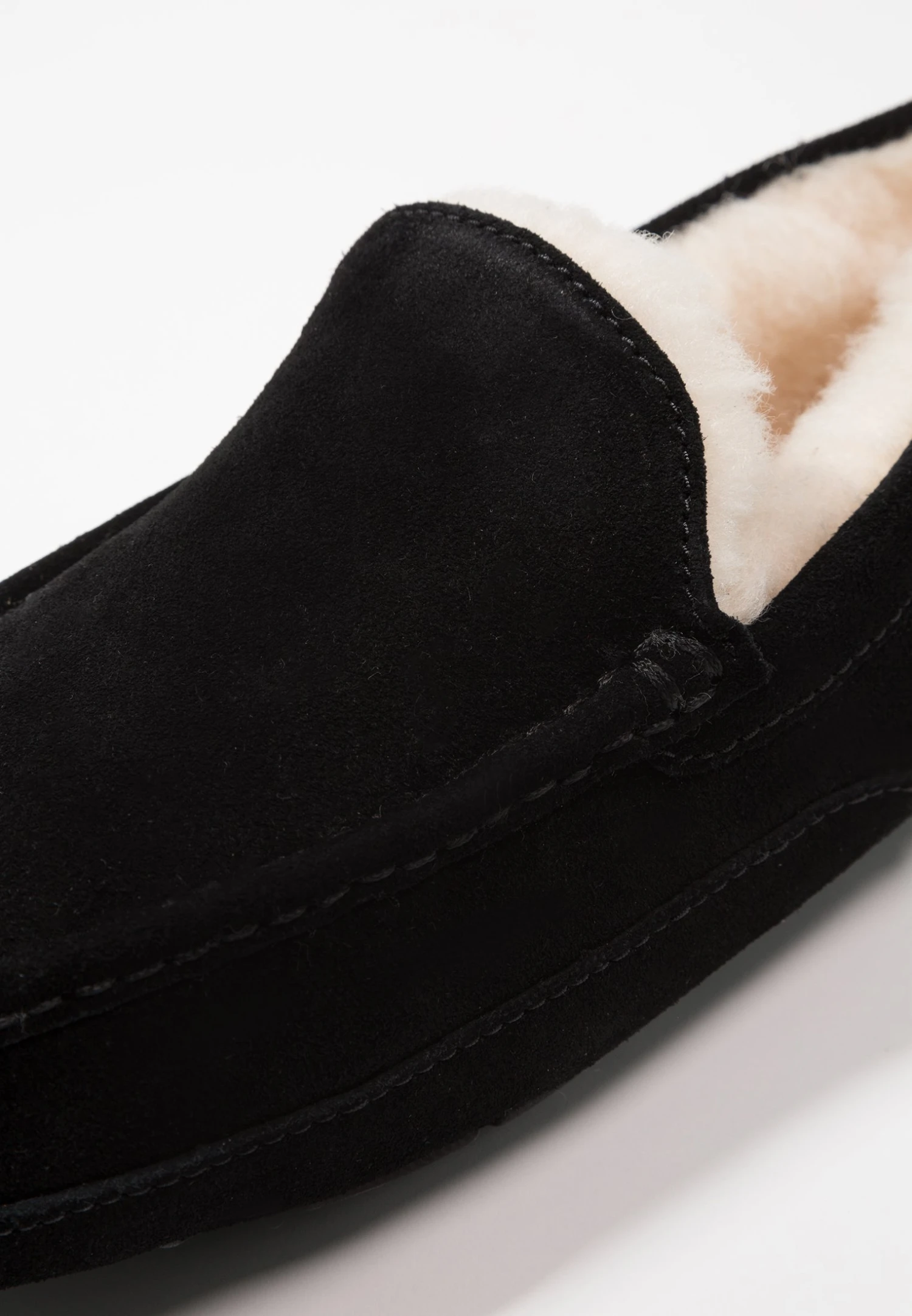 Ugg Ascot - Slippers - Black 8 Ugg Ascot - Slippers - Black - Image 6