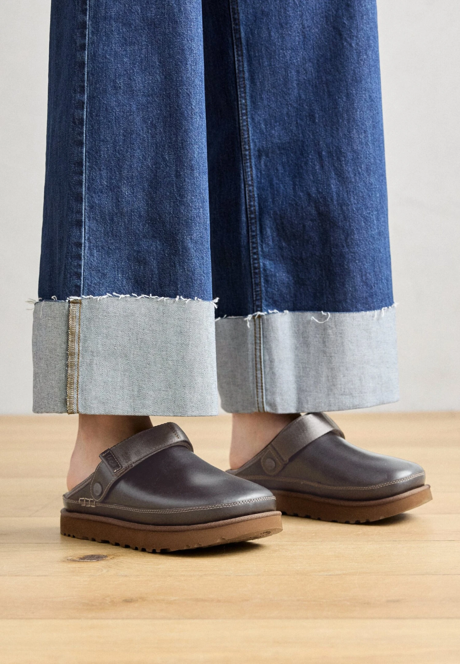 Ugg GOLDENSTAR - Clogs - Ironwood 4 Ugg GOLDENSTAR - Clogs - Ironwood - Image 2