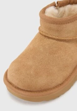 Ugg CLASSIC DAZZLE - Winter Boots - Chestnut -Trade INN 5c640a1f67da4def937136de714d9322