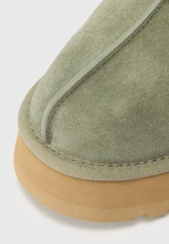 Ugg DISQUETTE - Slippers - Moss Green/muted Brass -Trade INN 5d64eda213a94cc2a5475ab287bbc368