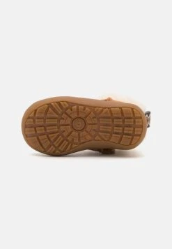 Ugg KINSEY UNISEX - Winter Boots - Chestnut -Trade INN 684636f3fdc34691812025c49fe8c88b