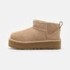 Ugg CLASSIC ULTRA MINI UNISEX - Classic Ankle Boots - Sand