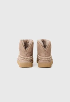 Ugg CLASSIC MINI CRESCENT - Ankle Boots - Caribou -Trade INN 6d4e11a5589246b39f23d5f27f1f5483
