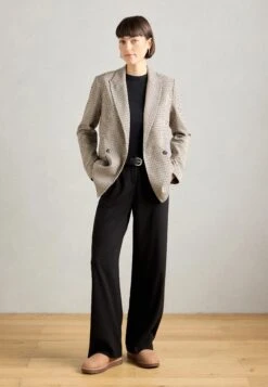 Ugg CLASSIC ULTRA MINI - Winter Boots - Rocky Oak -Trade INN 6e81c9ec41fc497a960216d2096d8493