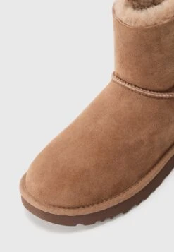 Ugg MINI BAILEY BOW II - Winter Boots - Rocky Oak -Trade INN 7445328929bb4422aa277d4b83a19db1