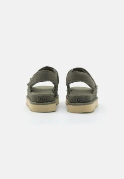 Ugg Goldenstar - Platform Sandals - Moss Green -Trade INN 775da8170fde4a68bc733472d7b65043