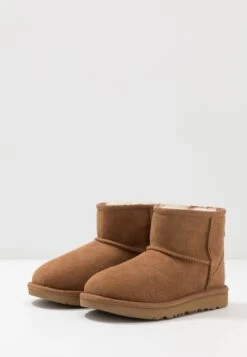 Ugg Classic Mini Ii Unisex - Classic Ankle Boots - Chestnut -Trade INN 79a79b57e9cc499a9c07601f4e0e39da
