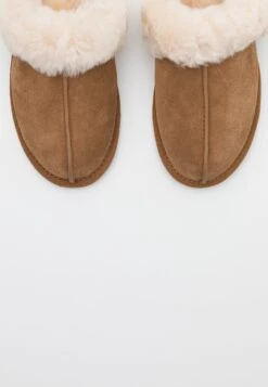 Ugg Scuffette - Slippers - Chestnut -Trade INN 7d3748d1e1674bce8e61b9dfcd17da65