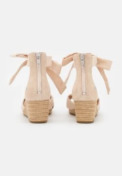 Ugg Yarrow - Platform Sandals - Natural -Trade INN 800241e00690407aa1f918fb460bae46