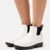 Ugg Droplet - Wellies - White -Trade INN 859b57cb31ae4c9e9d28d8238a5b2fab