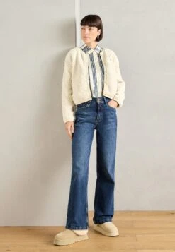 Ugg TAZZELLE - Winter Boots - Mustard Seed -Trade INN 86d0066dac5a4b9bada221bc0d01670e