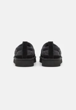 Ugg Tasman - Slip-Ons - Black -Trade INN 87b945aee737422d91cbda04230971b8