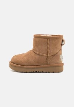 Ugg CLASSIC MINI II UNISEX - Classic Ankle Boots - Black -Trade INN 897a06c5aa314d2b9b618d061979eca5