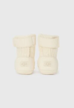 Ugg SKYLAR AND BEANIE UNISEX - Slippers - Cream -Trade INN 8ba8f6958bd042ffadd894884ee90c59