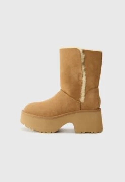 Ugg NEW HEIGHTS CUFF - Winter Boots - Caribou -Trade INN 940c4e3e559248cf83e6747a41160509 1