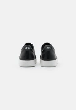 Ugg South Bay- Trainers - Black -Trade INN 96a9c9f9aad94e9d96f77ff97a7e7cdd