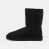 Ugg Classic Short - Winter Boots - Black -Trade INN 9d1ec8d31d364fb897f2a6baa86235e1