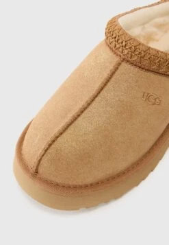 Ugg TAZZ DAZZLE - Clogs - Chestnut -Trade INN 9d8b1516a67c4d57b8cac85327d7c969